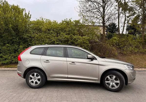 podkarpackie Volvo XC 60 cena 40000 przebieg: 220000, rok produkcji 2014 z Rzeszów